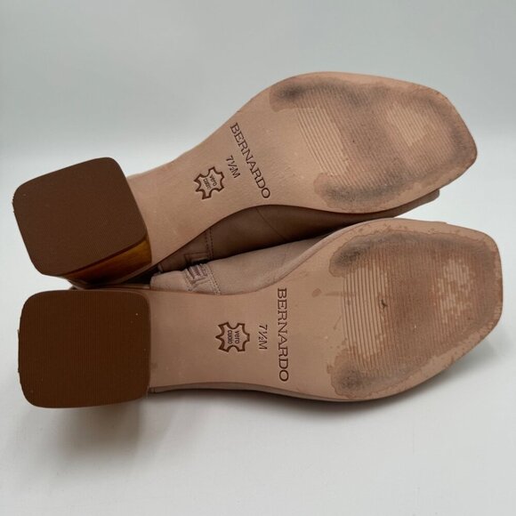 Bernardo Leather or Suede Heeled Sandals - Lizzie Woman’s tan nude size 7.5 - Picture 7 of 7